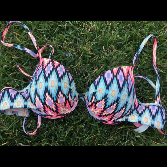 PRICEDROP Sexycute 👄👙Victoria secret bikini swim - Picture 3 of 9